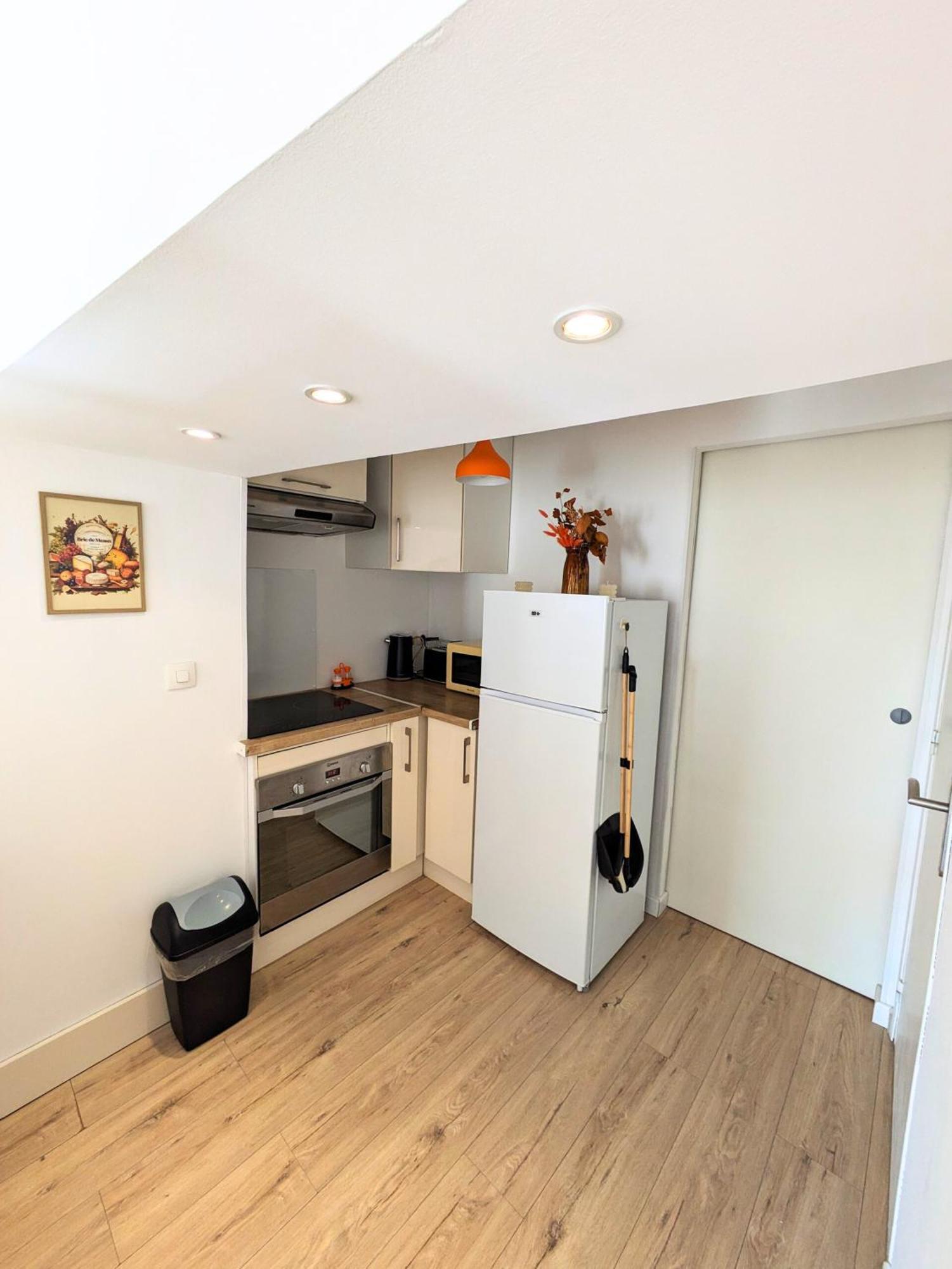 Appartement Cosy Proche Disneyland Et Paris ナンテュイユ・レ・モー エクステリア 写真
